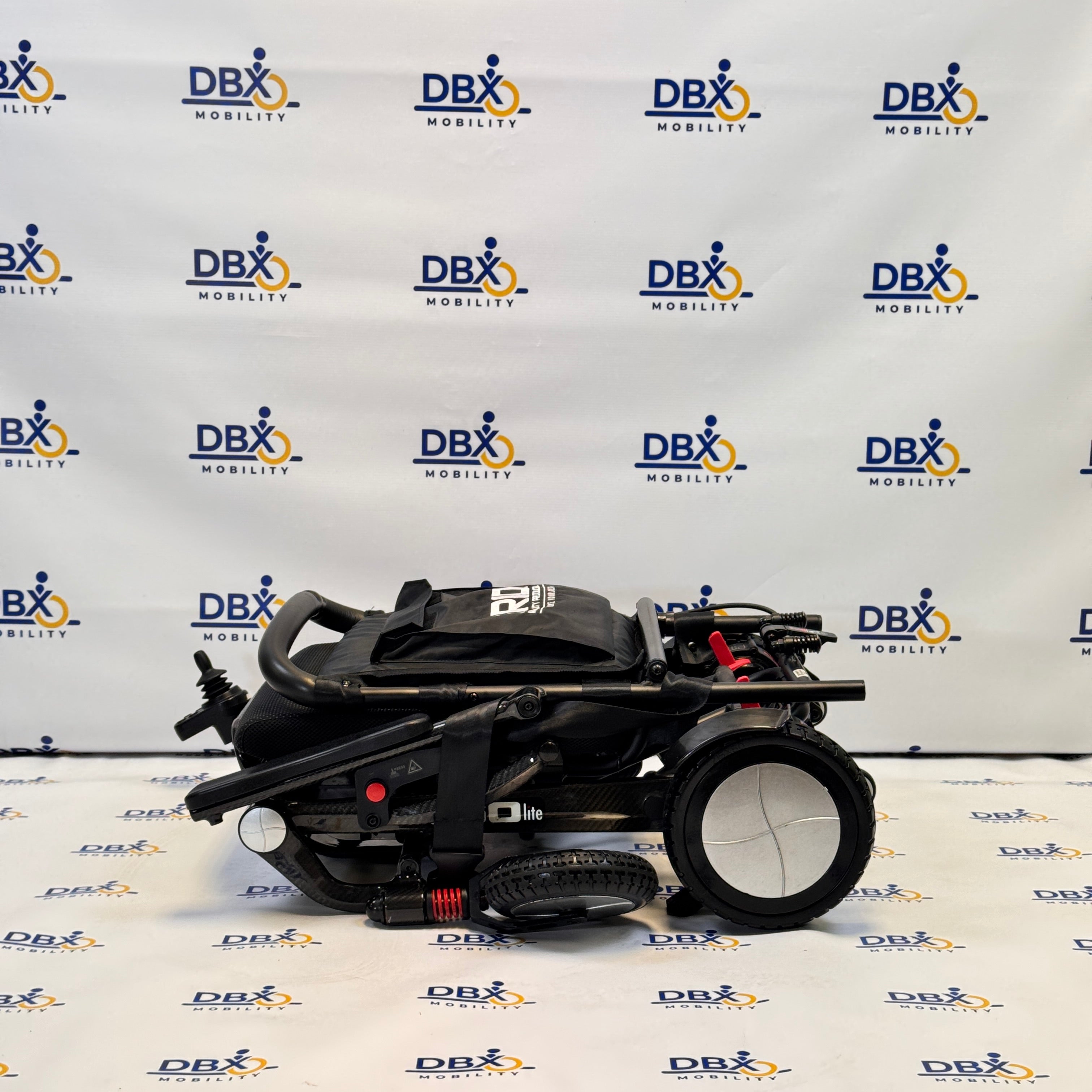 Pride iGo Lite Carbon Refurbished Powerchair | DBX