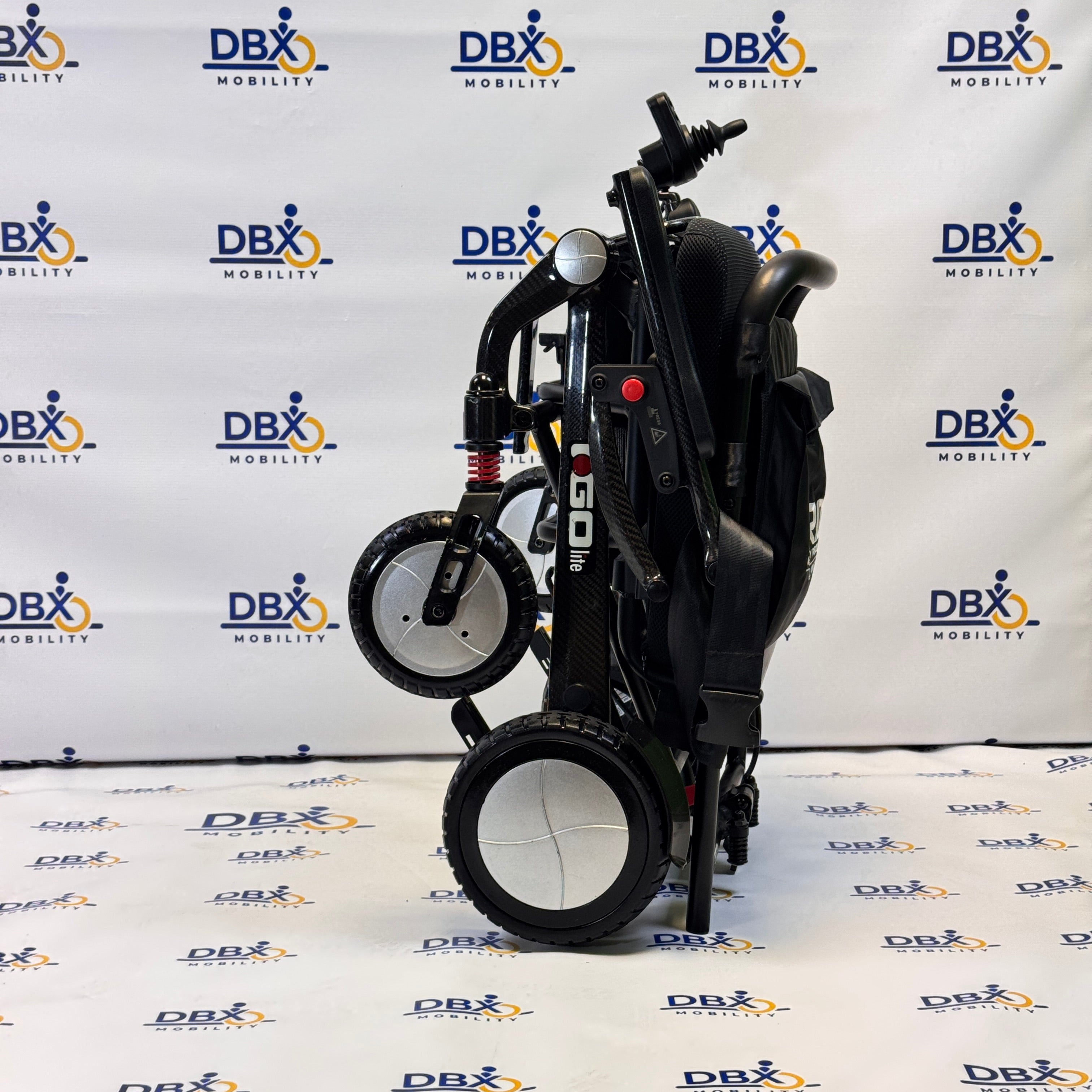 Pride iGo Lite Carbon Refurbished Powerchair | DBX