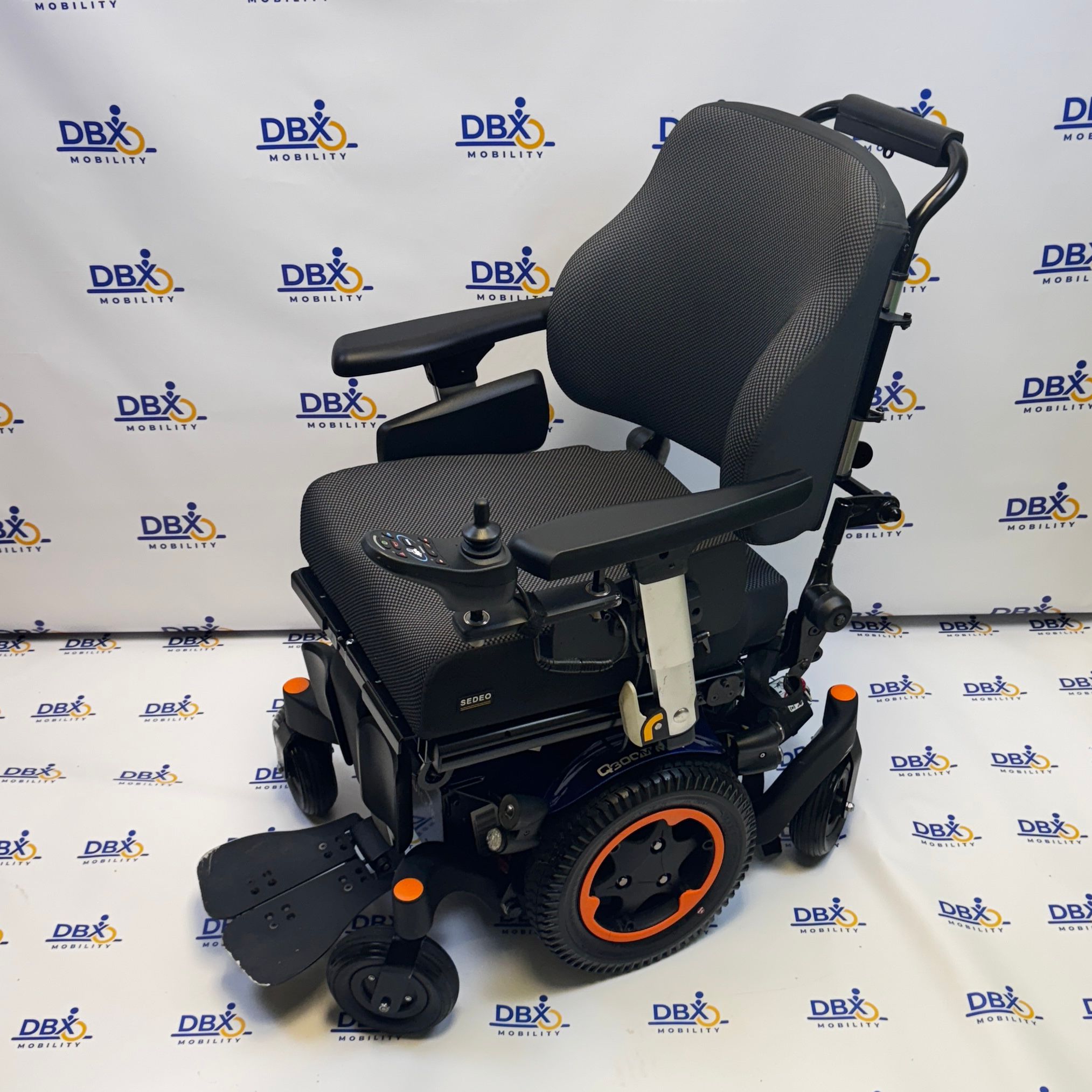 Quickie Q300 M Mini Electric Powerchair