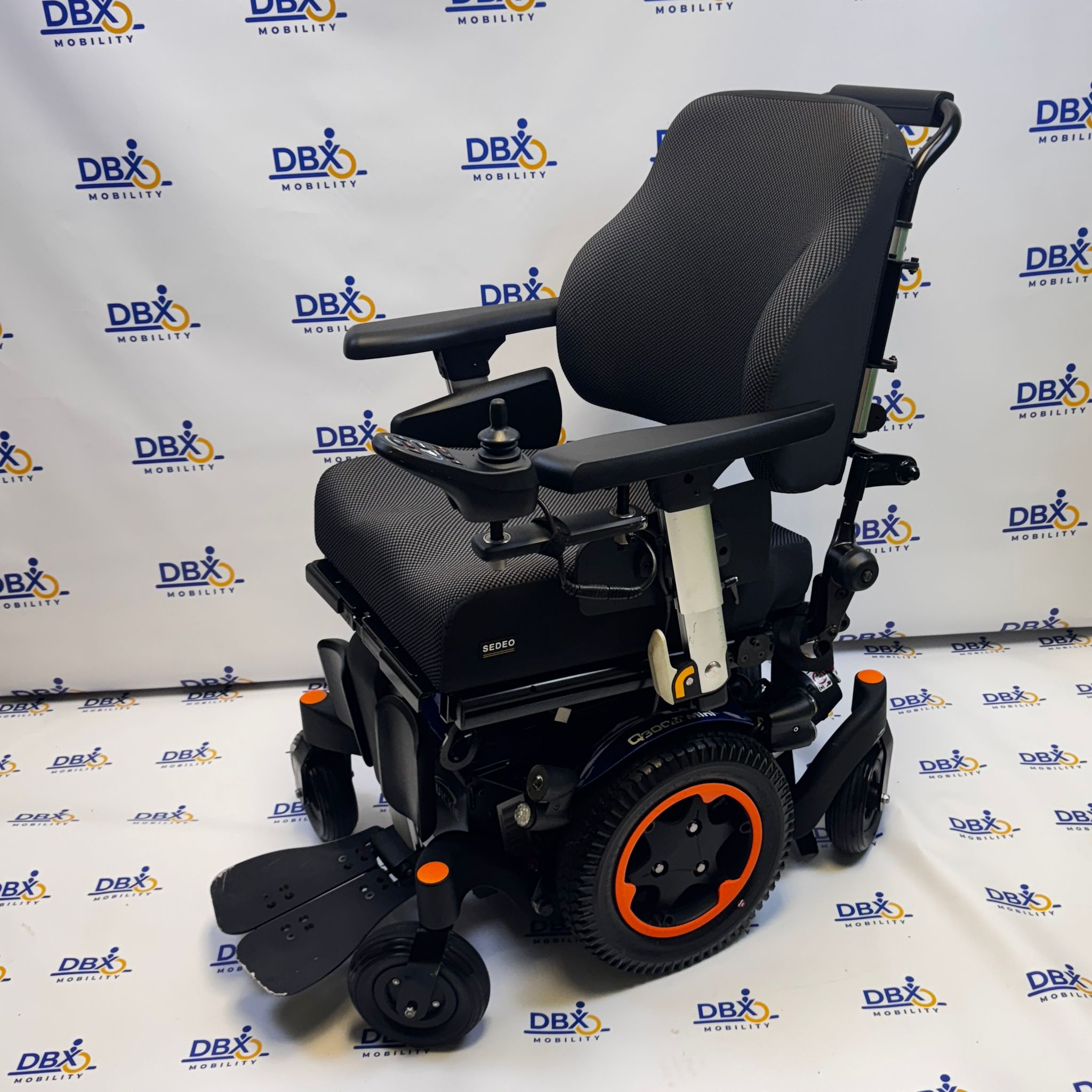 Quickie Q300 M Mini Electric Powerchair