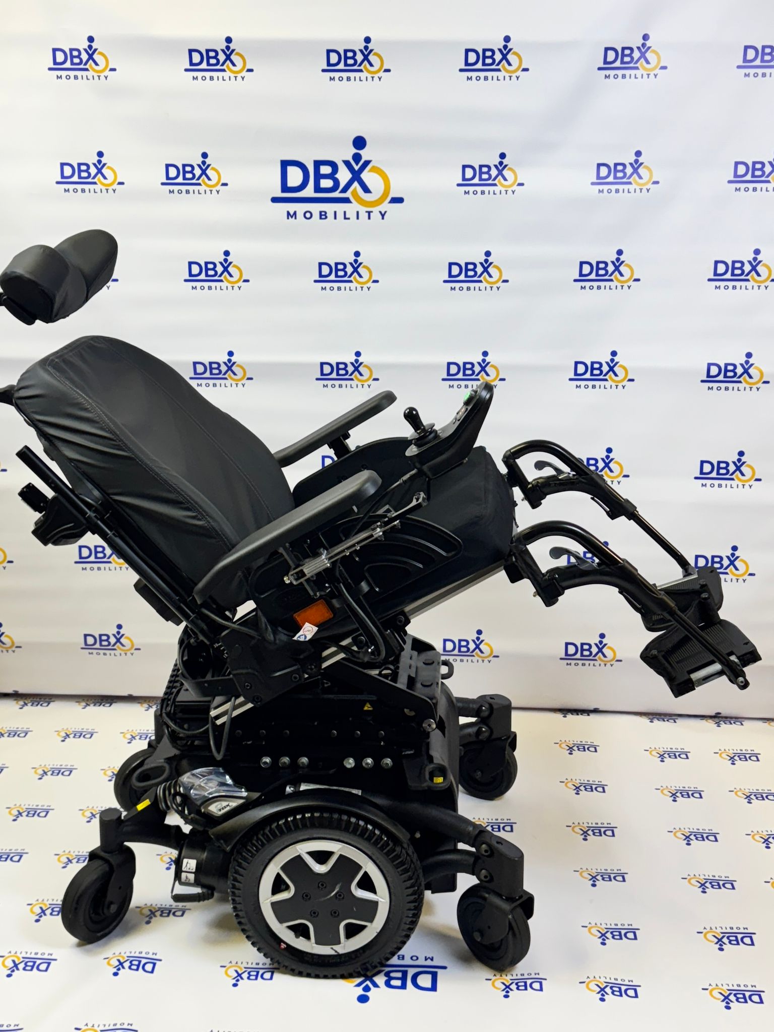 Invacare TDX SP2 Electric Powerchair – Power Rise & Recline Seating