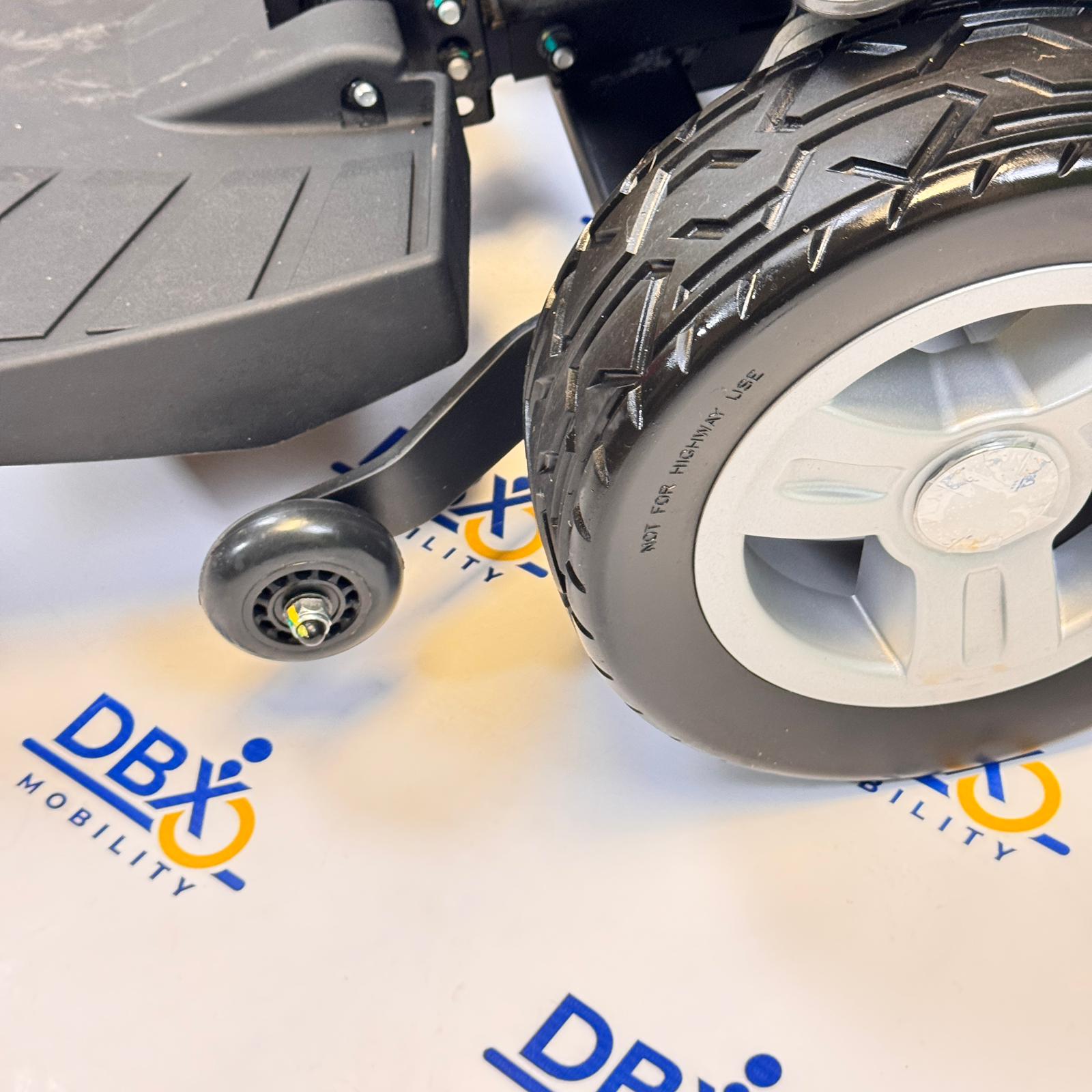 CareCo IGO Zenith Pro Powerchair | Mid Wheel Drive | Brand New Batteries