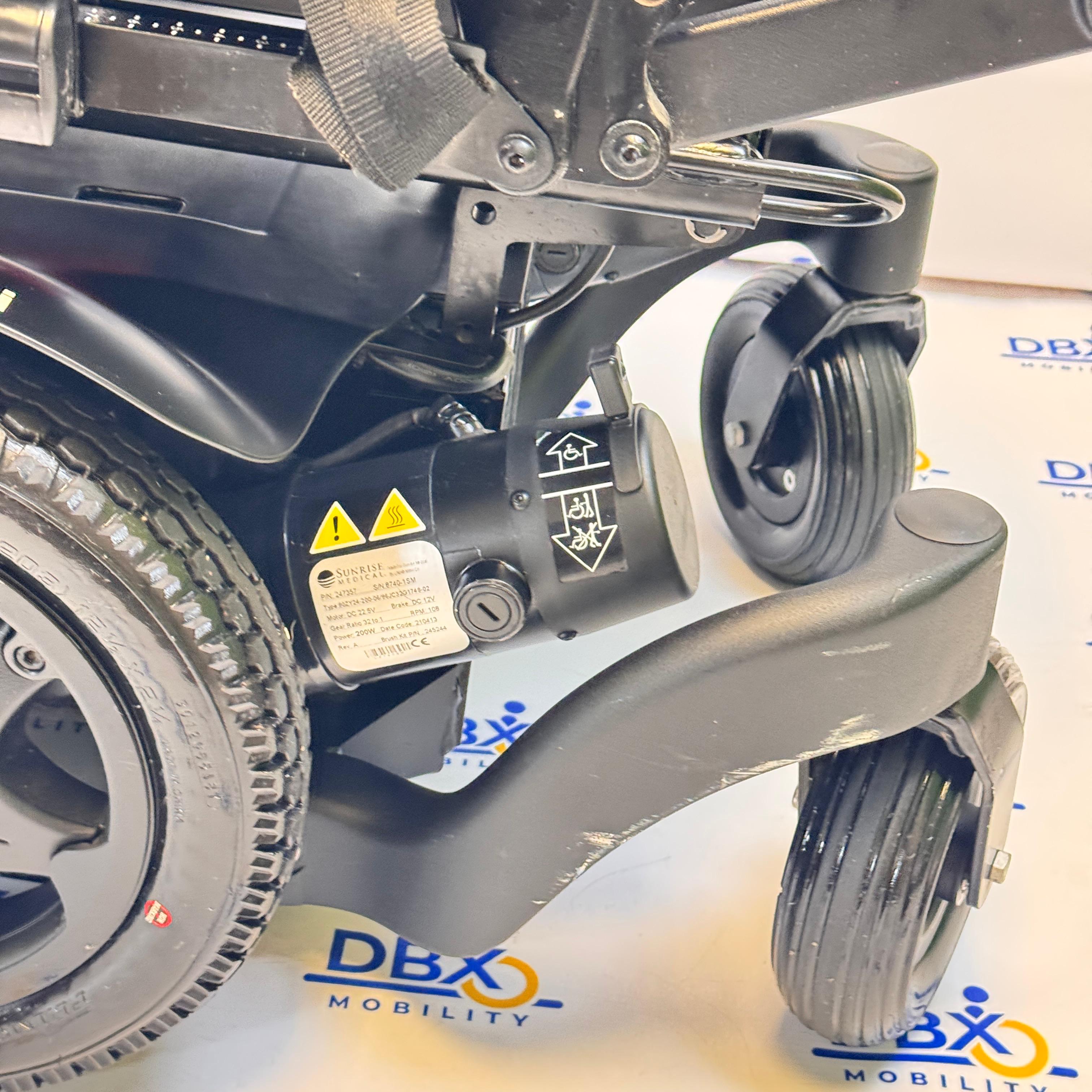 Quickie Q300 M Mini Tilt & Recline Refurbished | DBX Mobility