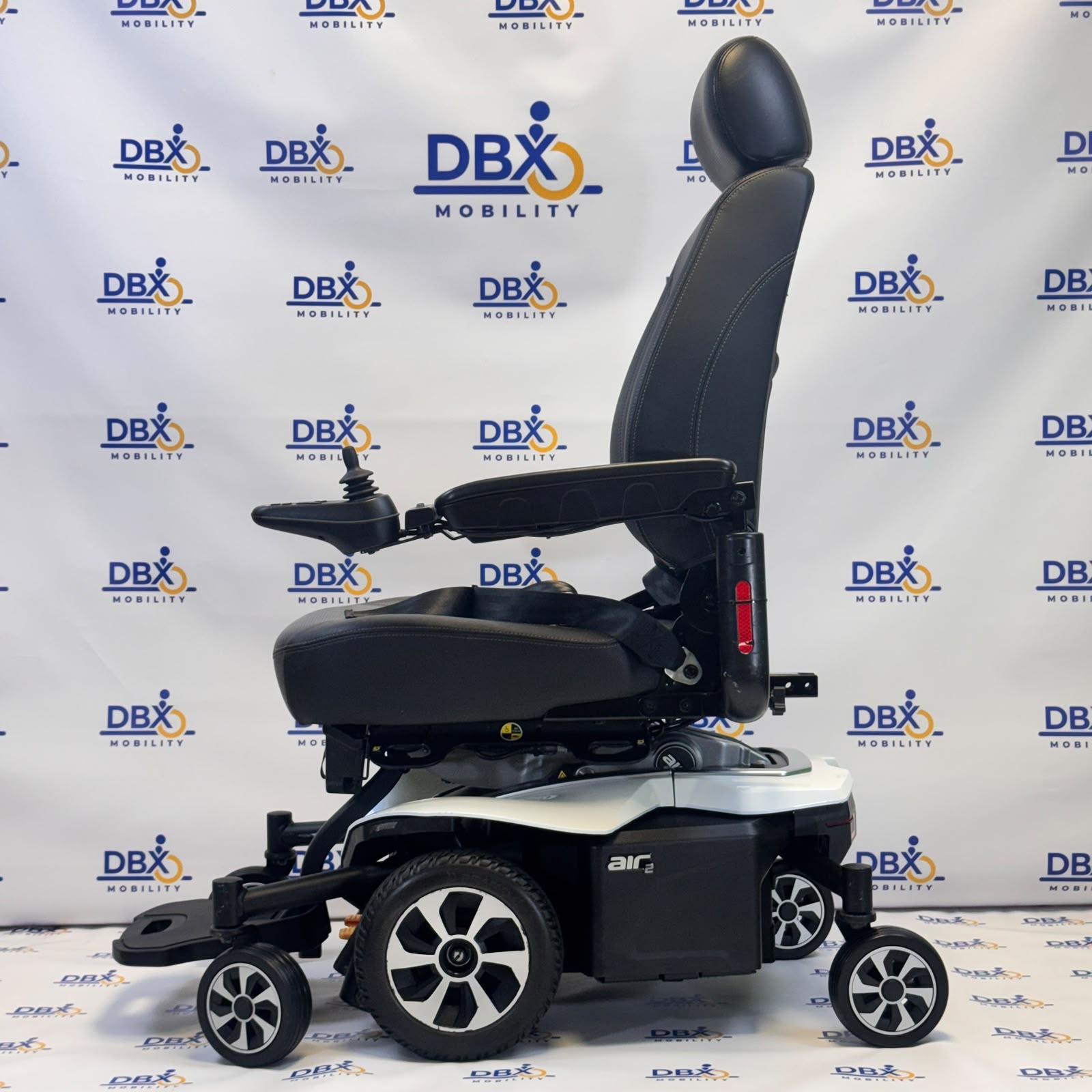 Pride Jazzy Air 2 Elevating Powerchair – Refurbished | DBX Mobility