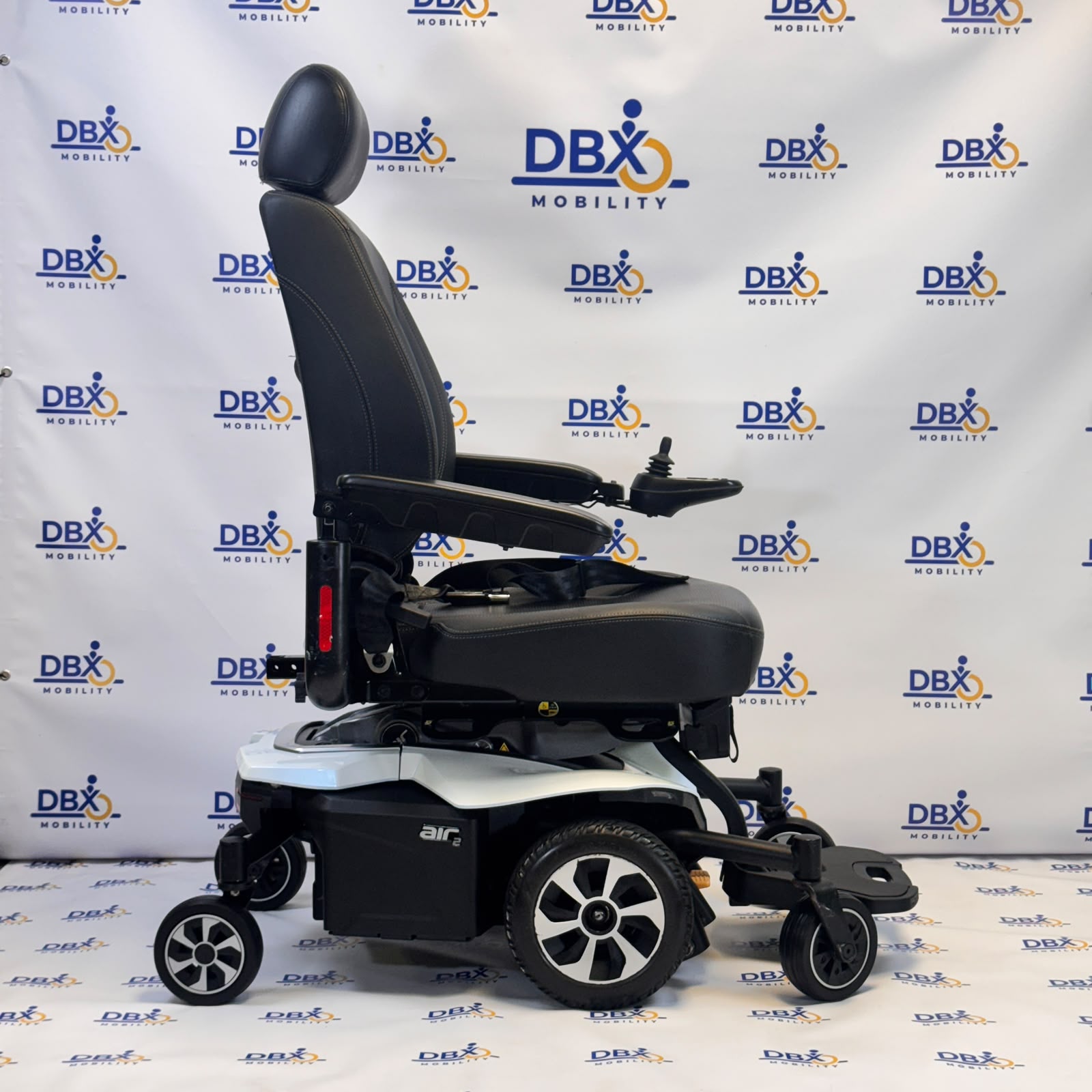 Pride Jazzy Air 2 Elevating Powerchair – Refurbished | DBX Mobility