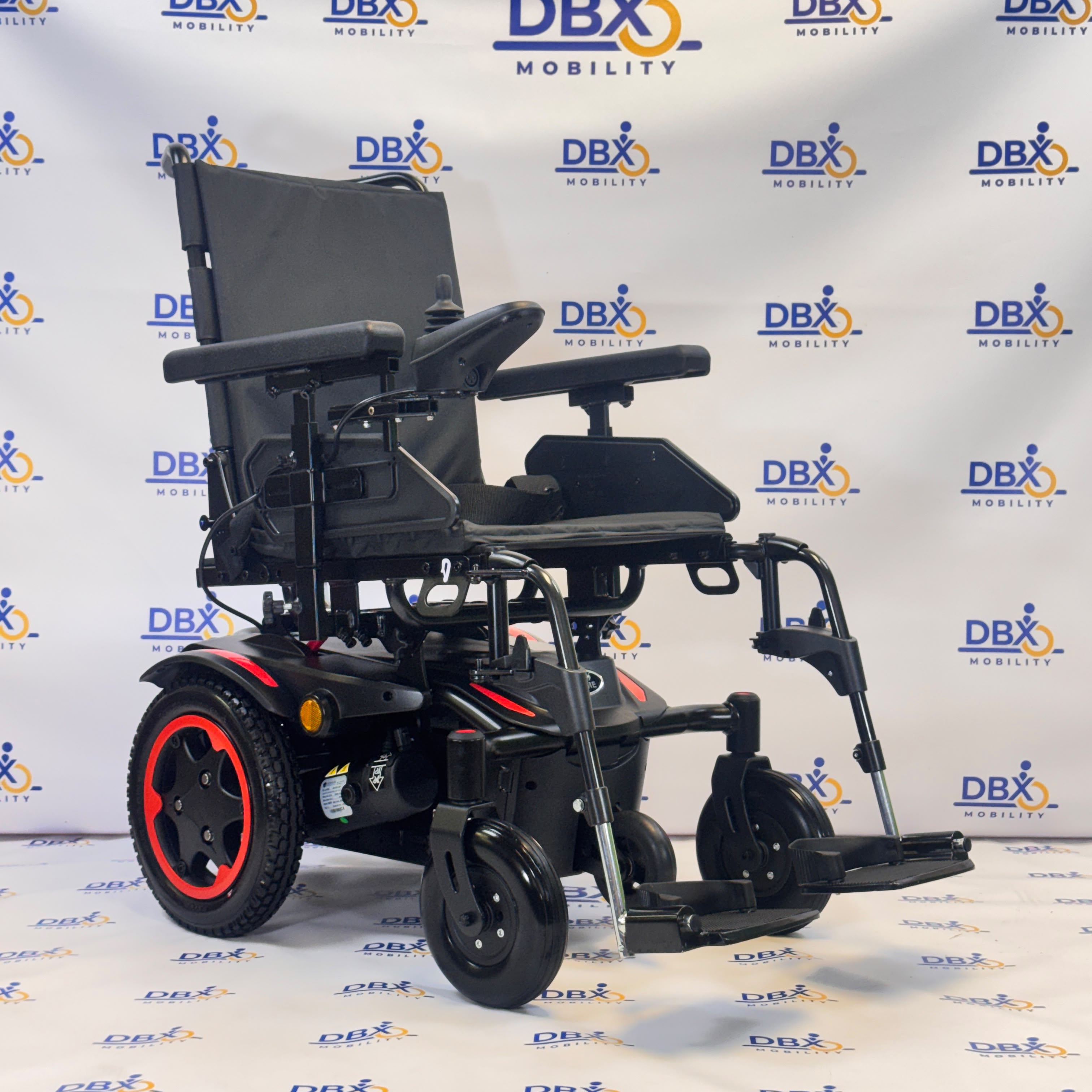 2025 Quickie Q100 R Powerchair | Nearly New 2025 Model | DBX Mobility