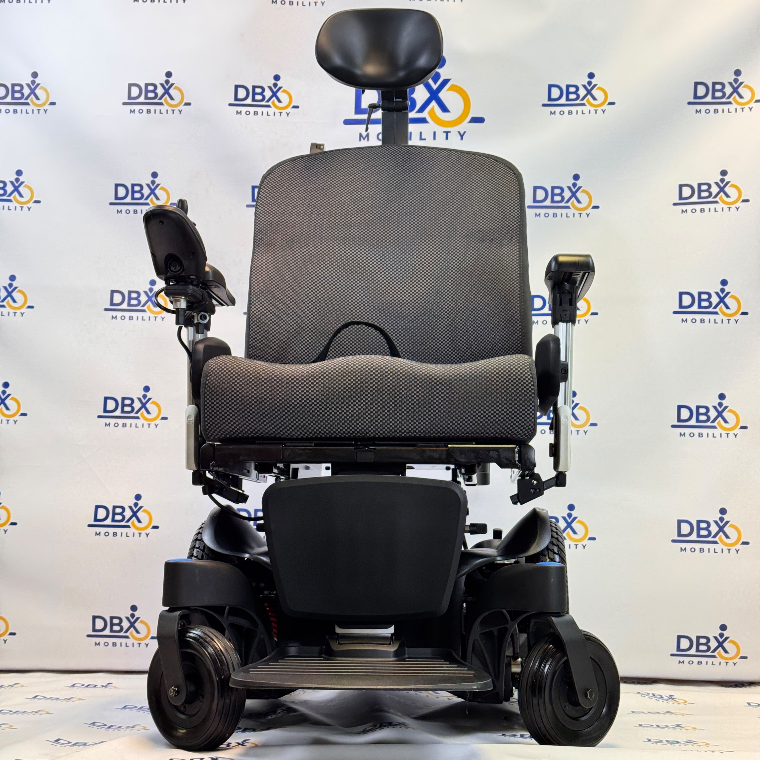 Quickie Q500 M Powerchair | Attendant Controls | DBX Mobility
