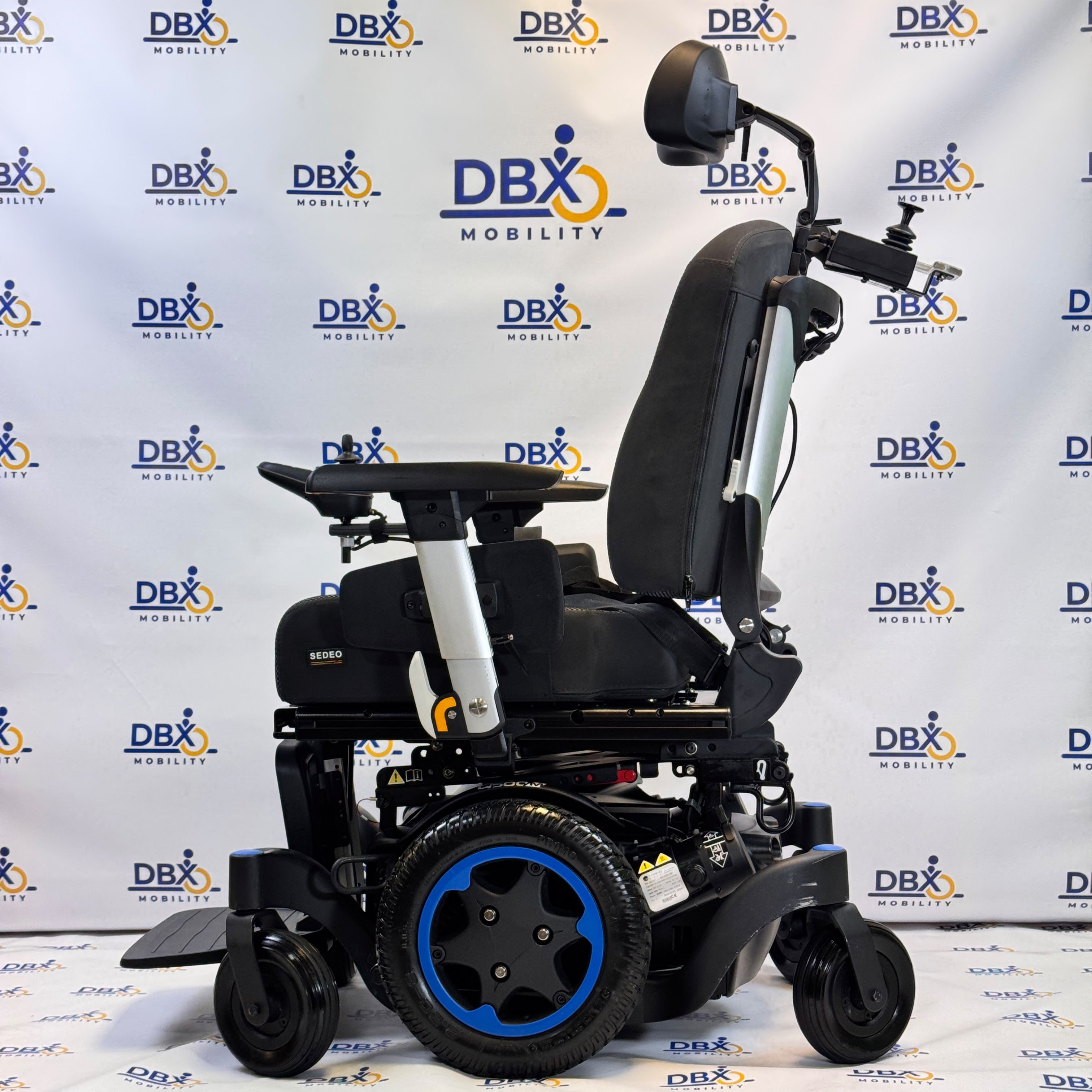 Quickie Q500 M Powerchair | Attendant Controls | DBX Mobility