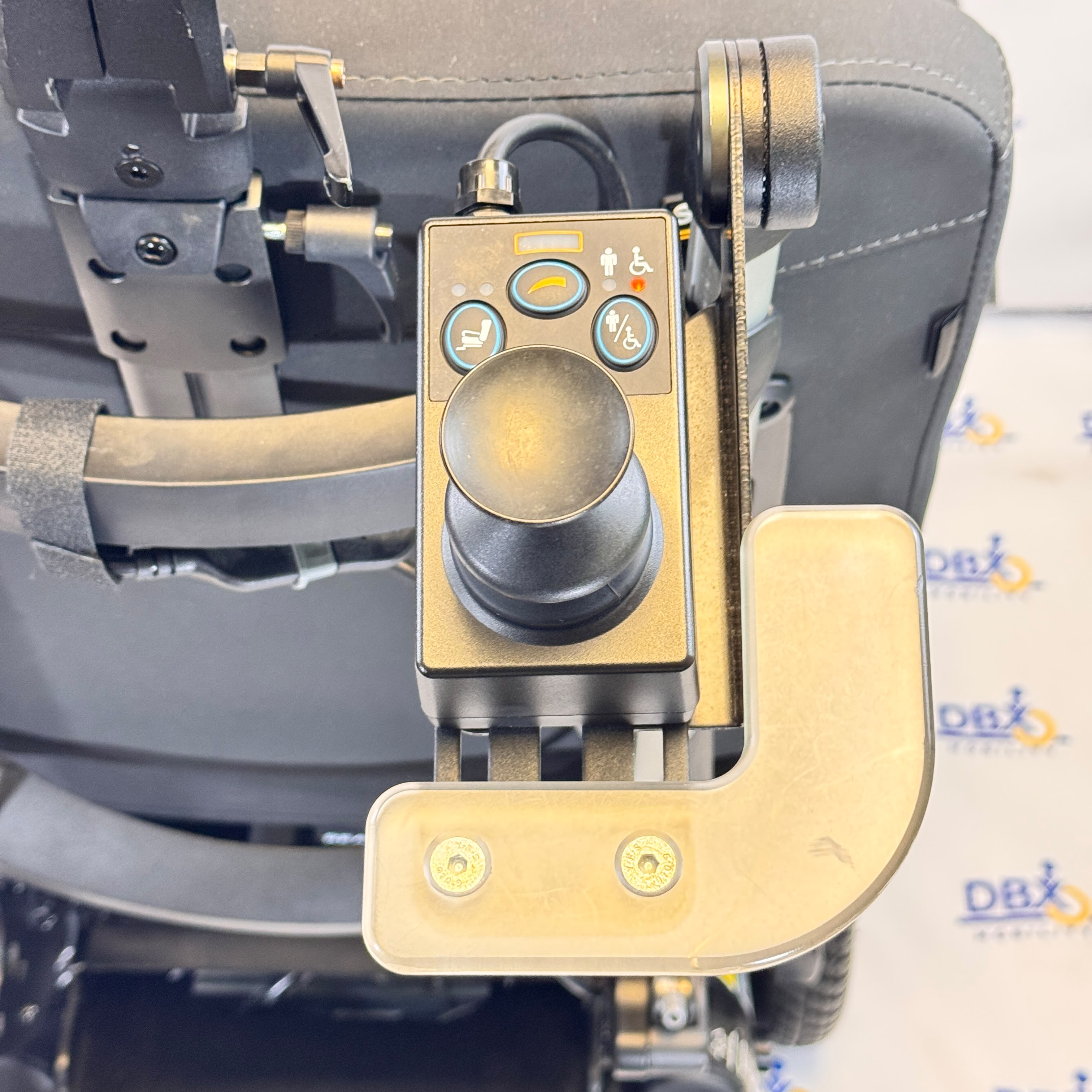 Quickie Q500 M Powerchair | Attendant Controls | DBX Mobility