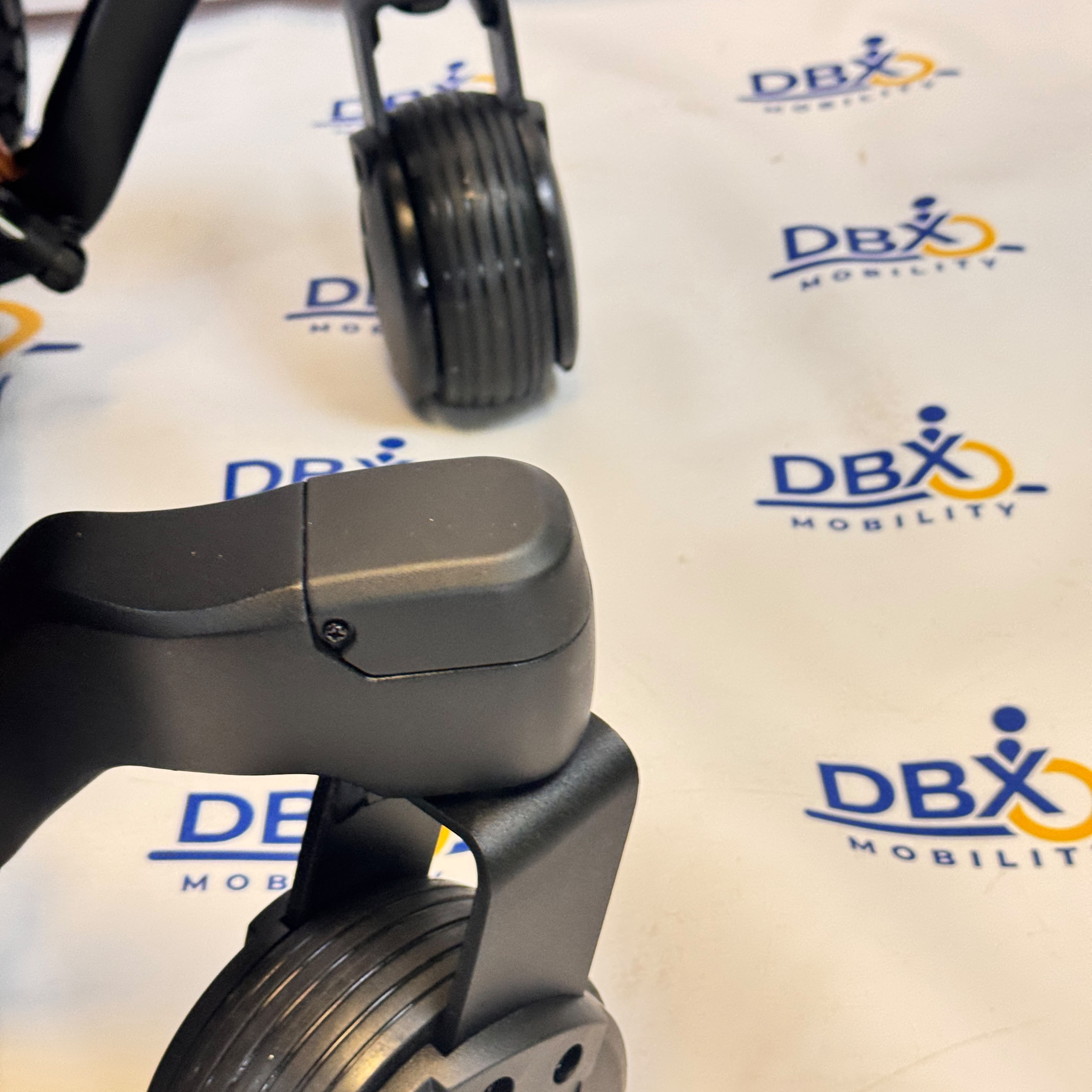 Quantum Edge 3 Stretto iLevel Powerchair | Tilt Recline | DBX