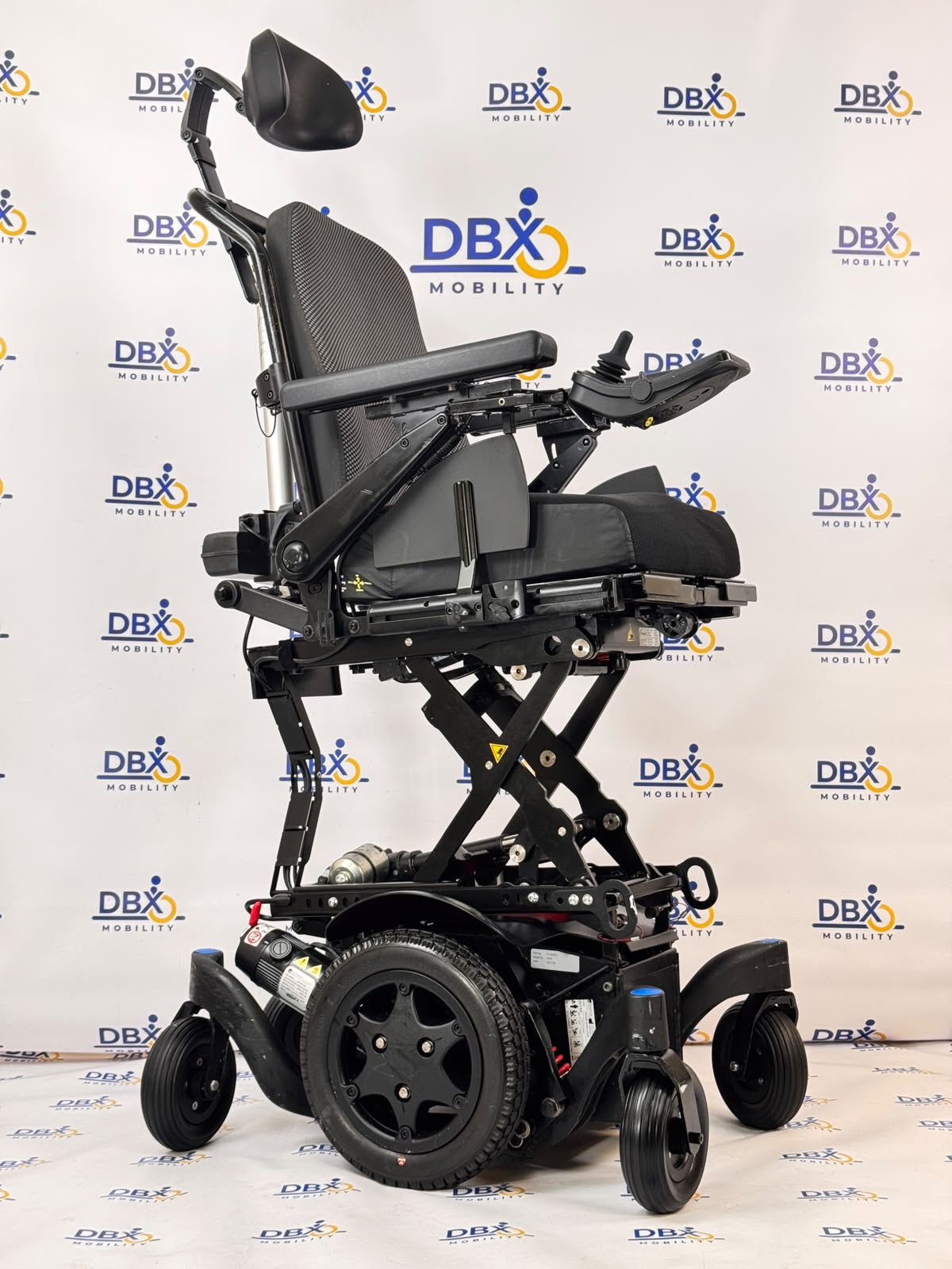 Quickie Q300 M Mini Powerchair | Power Seat Lift, Tilt & Recline
