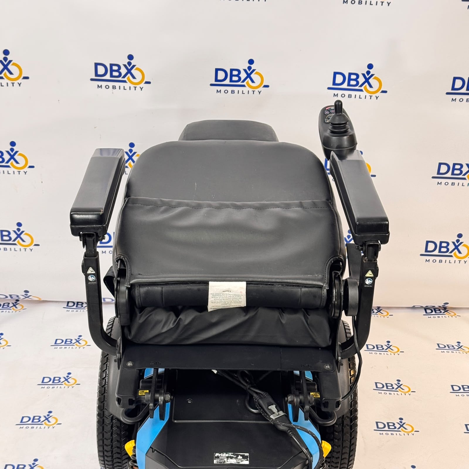 Quantum Edge 3 Stretto Power Chair | Refurbished, Narrow Mid-Wheel Drive, ROHO Cushion