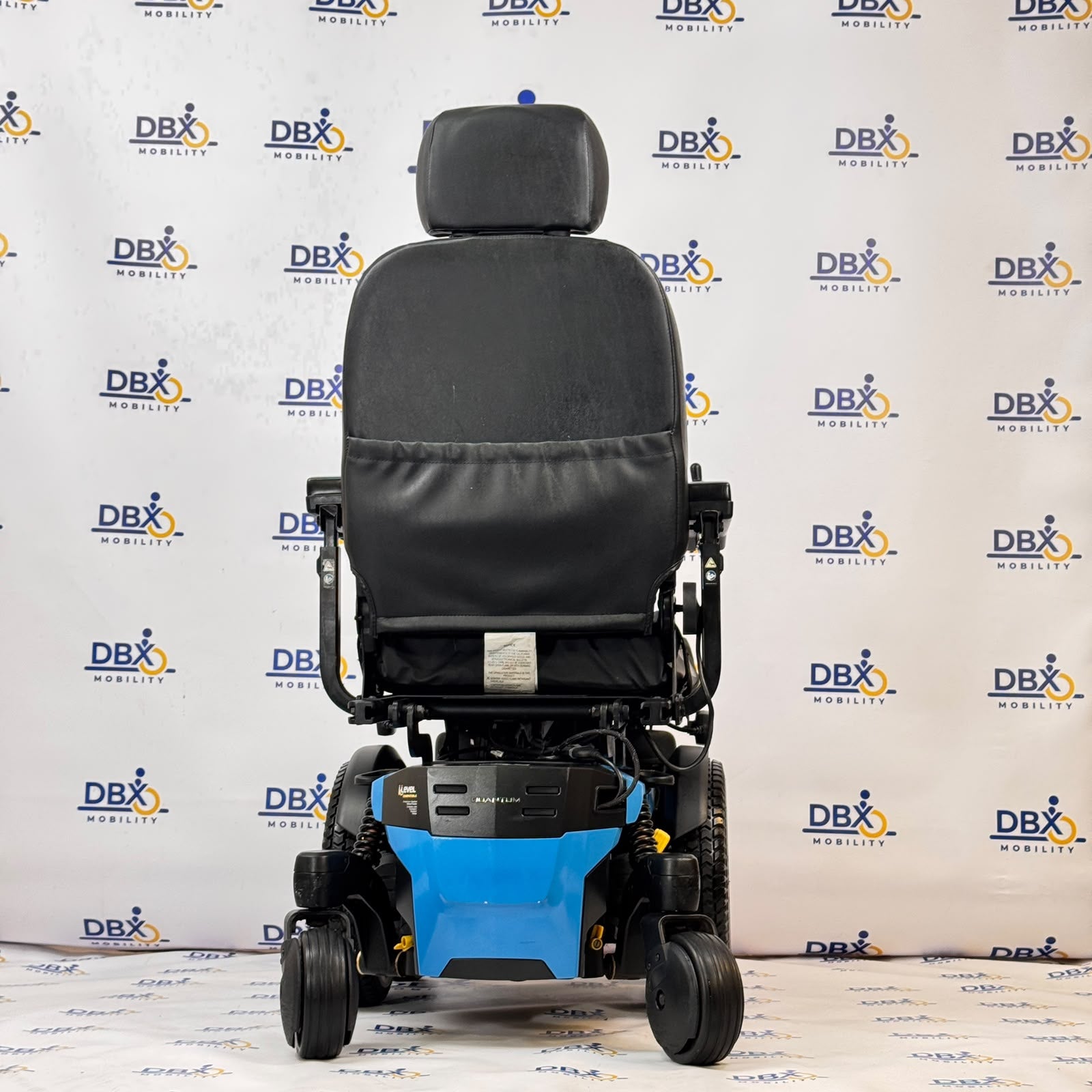 Quantum Edge 3 Stretto Power Chair | Refurbished, Narrow Mid-Wheel Drive, ROHO Cushion
