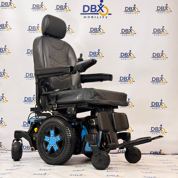 Quantum Edge 3 Stretto Power Chair | Refurbished, Narrow Mid-Wheel Drive, ROHO Cushion