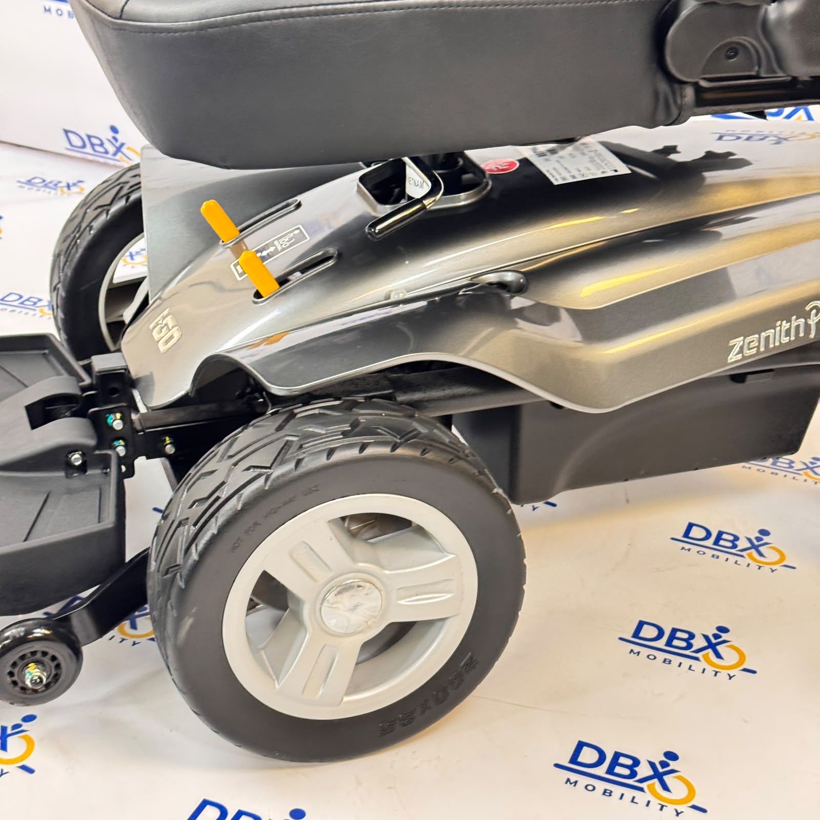 CareCo i-Go Zenith Pro Powerchair | Mint Condition | DBX Mobility