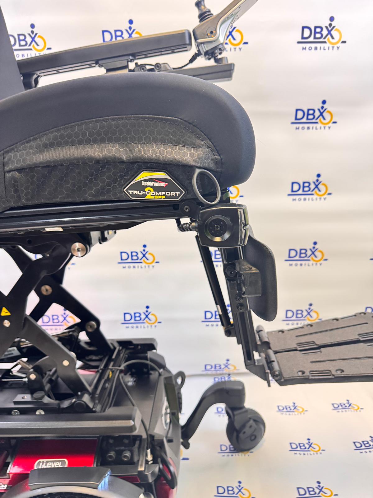 Quantum Edge 3 Stretto Powerchair | iLevel Lift & Tilt | Camera System