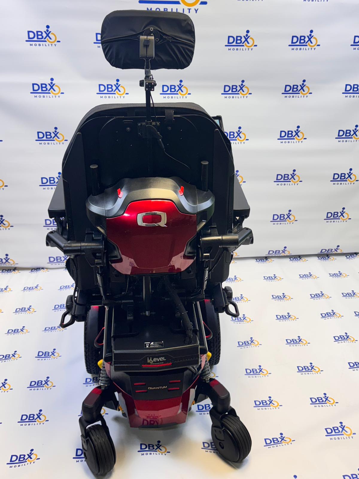 Quantum Edge 3 Stretto Powerchair | iLevel Lift & Tilt | Camera System