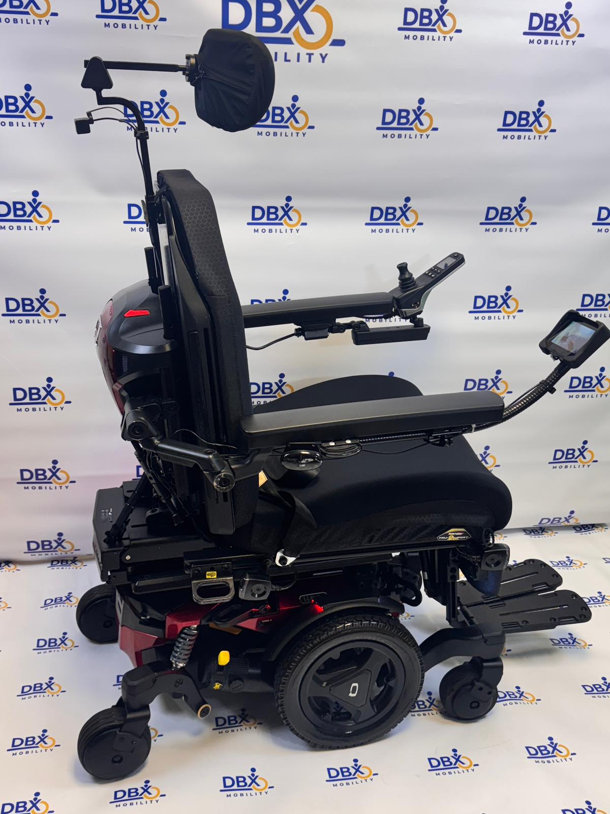 Quantum Edge 3 Stretto Powerchair | iLevel Lift & Tilt | Camera System