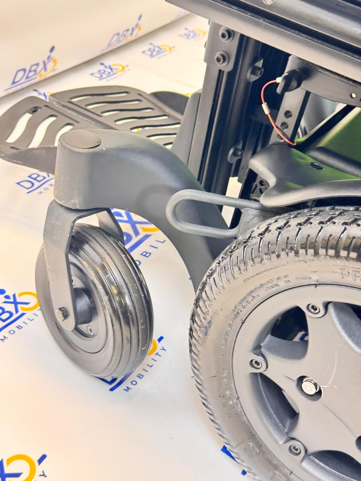 Quickie Q400 M Powerchair | Powered Tilt | Air Pressure Relief Cushion